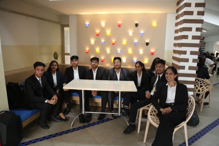 LBSIM Delhi Students photo 2